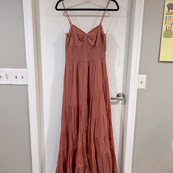 Wore once, pink isn’t my color. - Picture 3 of 3